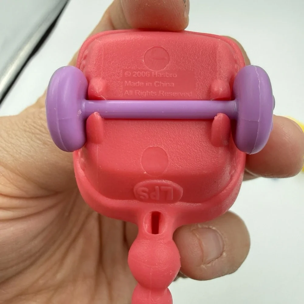 Hasbro Littlest Pet Shop Raceabout Ranch Horse #124 Accessories‎ Hats Saddles
